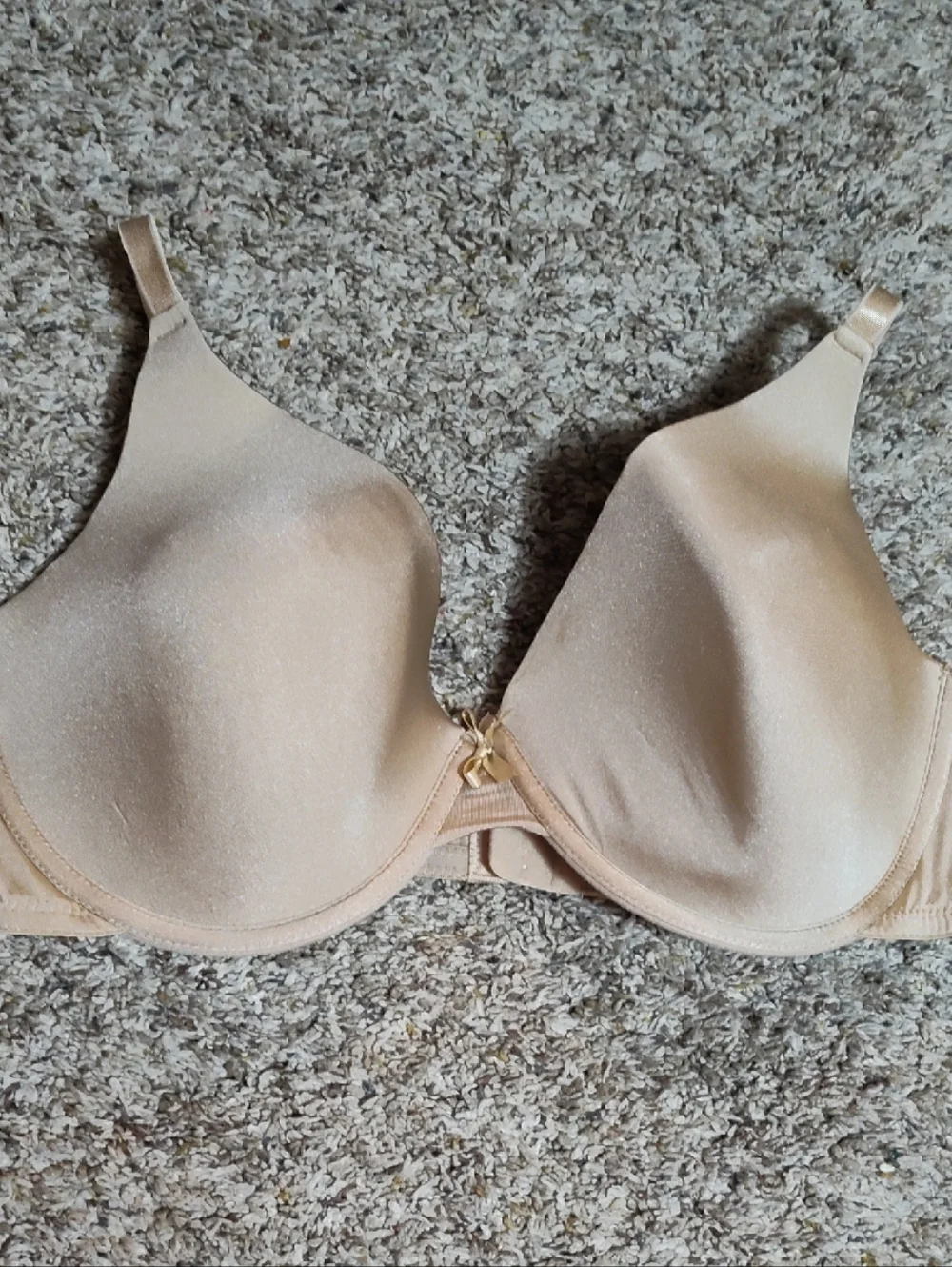 5/$25 SALE Secret Treasures Size 40C Light Padding Smooth Nude Underwire Bra